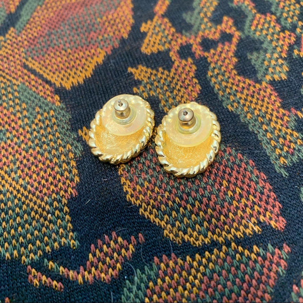 Stud Earrings - Picture 3 of 5